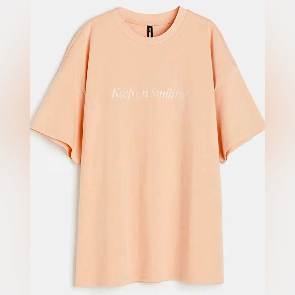H&M Peach 'Keep on Smiling' Oversized Tee